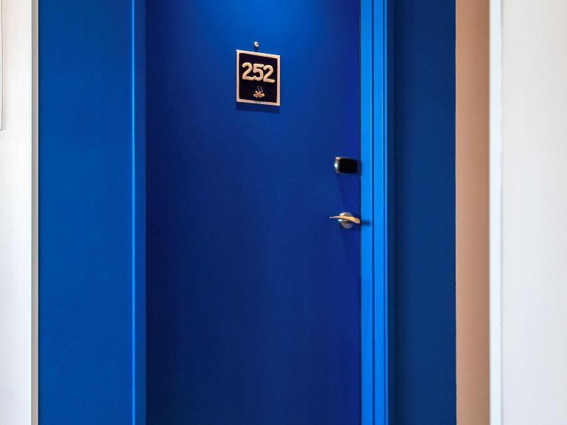 Ibis Budget Versailles トラップ エクステリア 写真