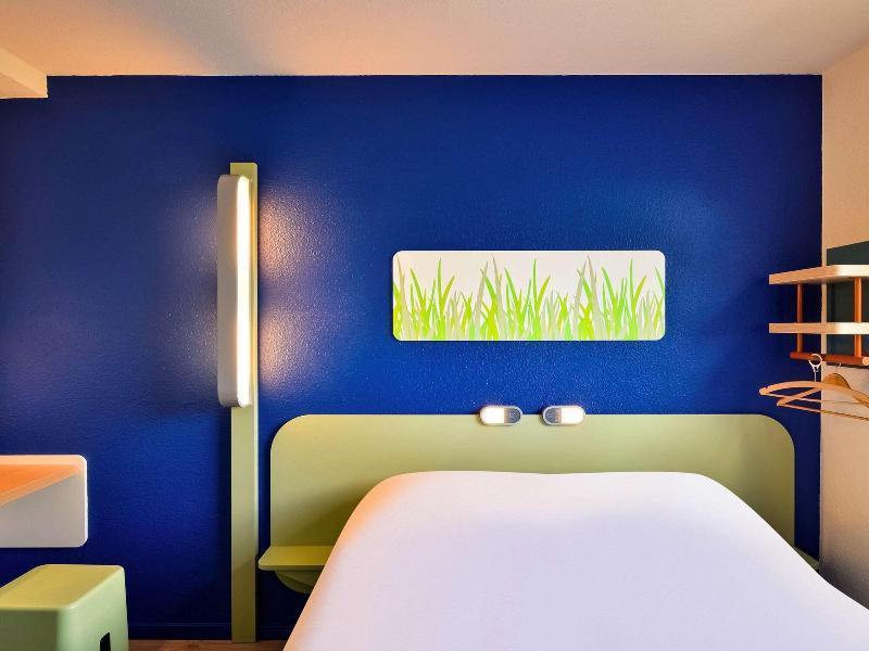 Ibis Budget Versailles トラップ エクステリア 写真
